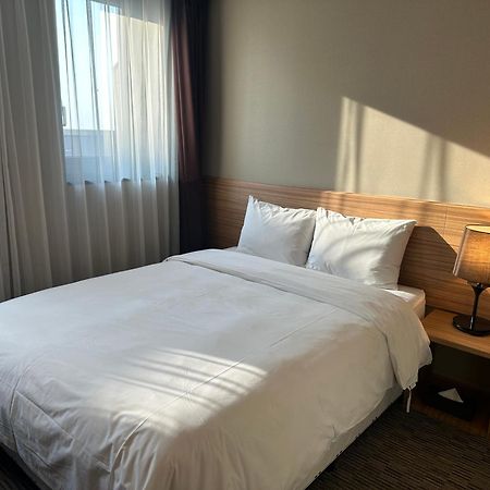 Golden Harbor Hotel Pyeongtaek Εξωτερικό φωτογραφία