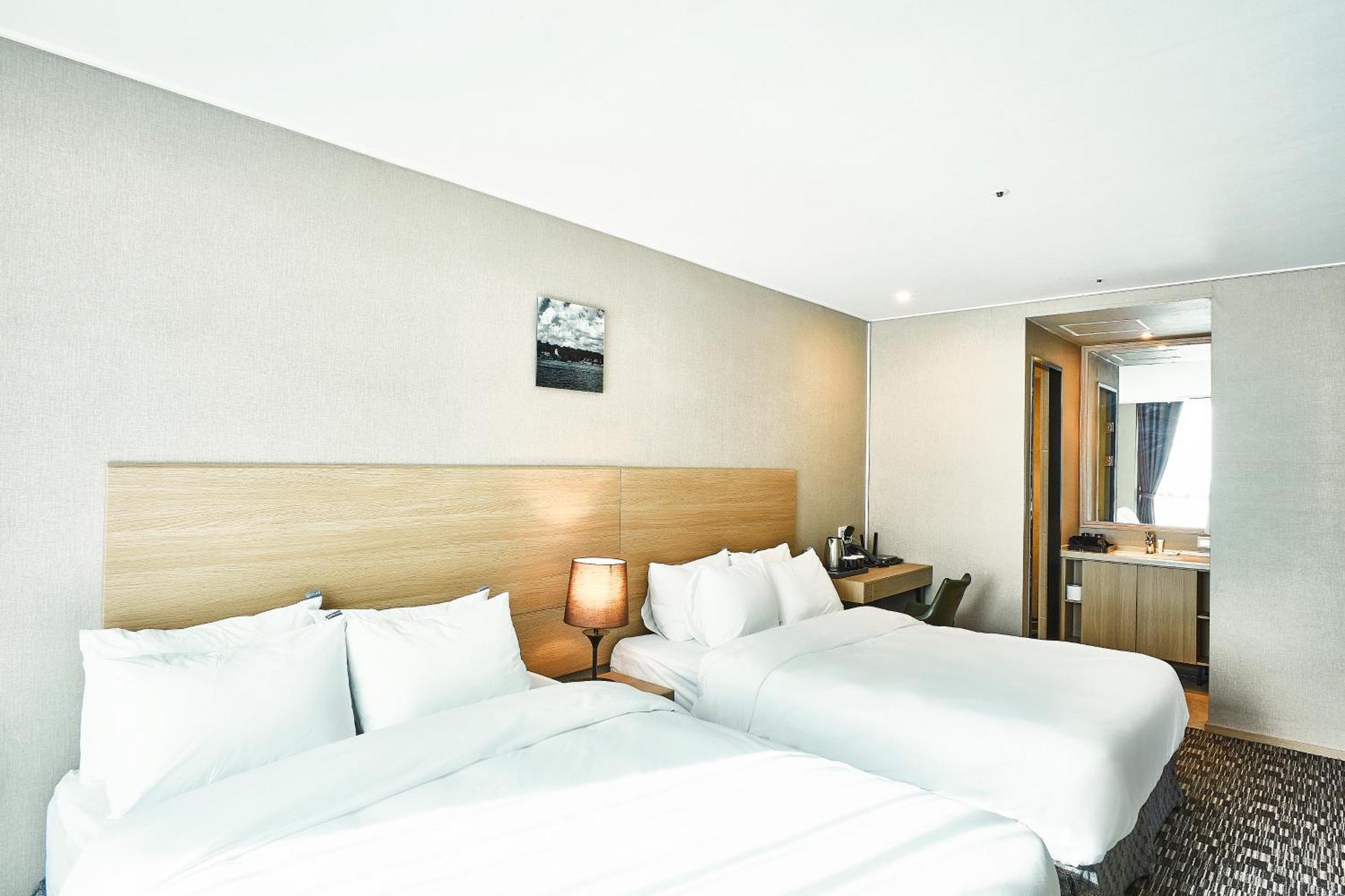 Golden Harbor Hotel Pyeongtaek Εξωτερικό φωτογραφία