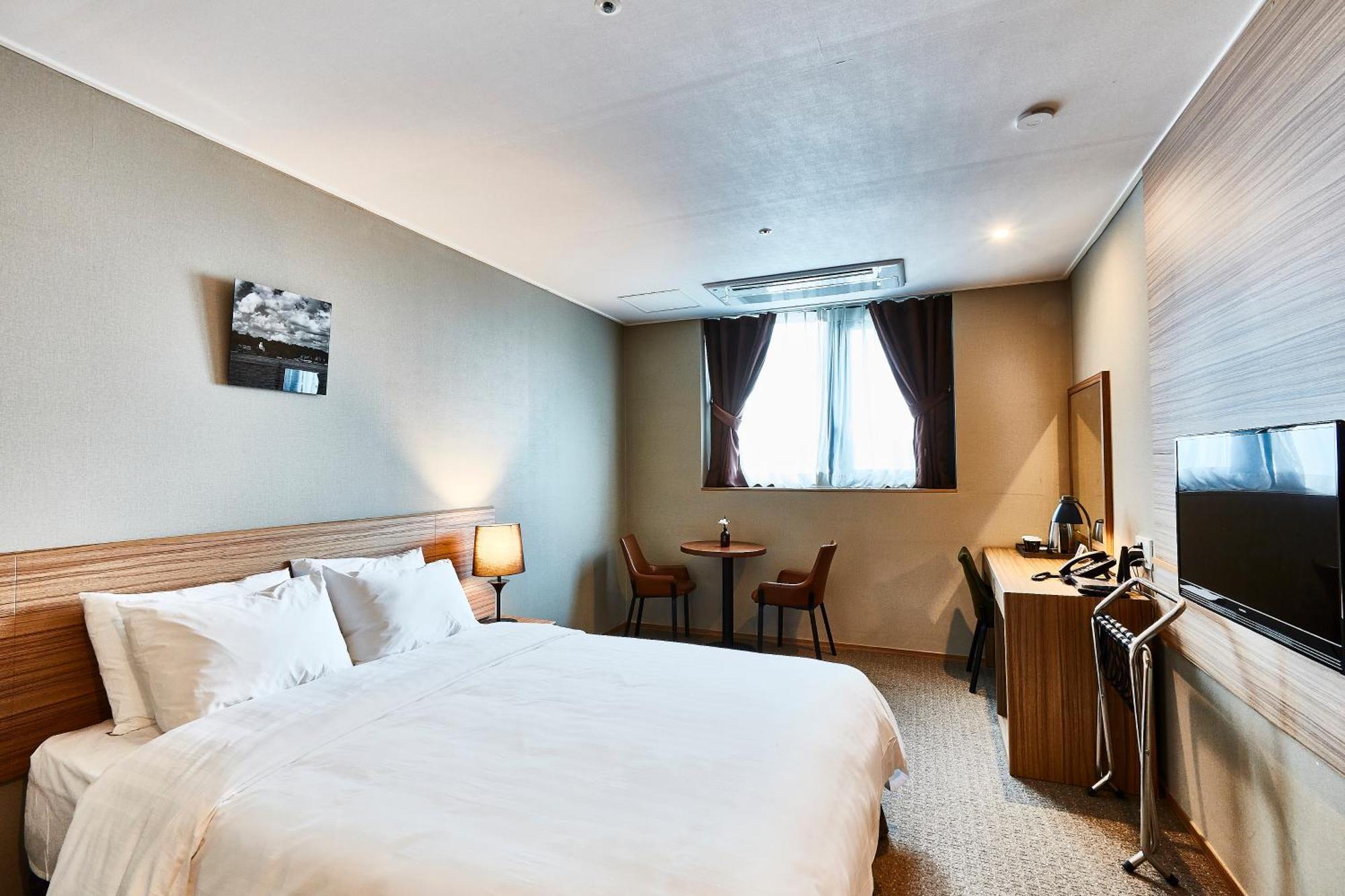 Golden Harbor Hotel Pyeongtaek Εξωτερικό φωτογραφία